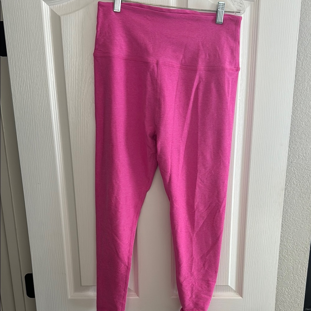 Beyond Yoga Caught in the Midi High waisted leggings